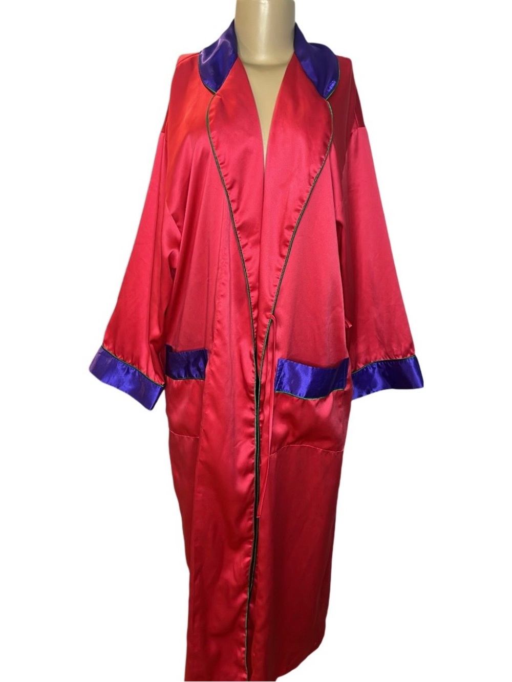 Vintage 80s Victoria’s Secret Gold Label Pink & Purple Robe